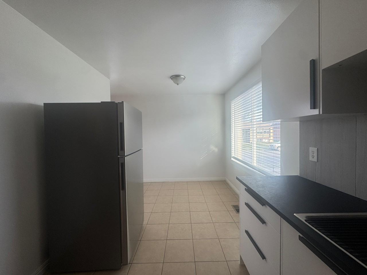 S Parkcrest Dr #3 - Photo 4 of 14