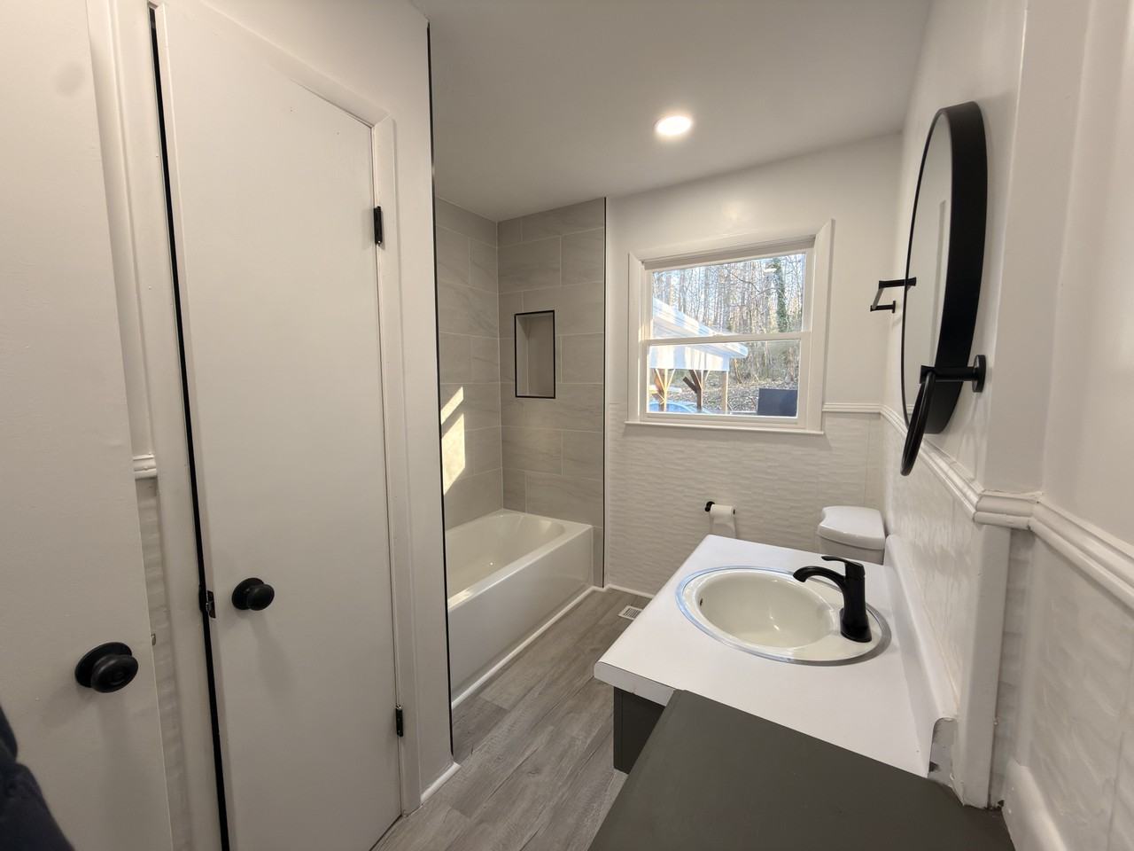 1226 Parker Blvd #J2 - Photo 3 of 7