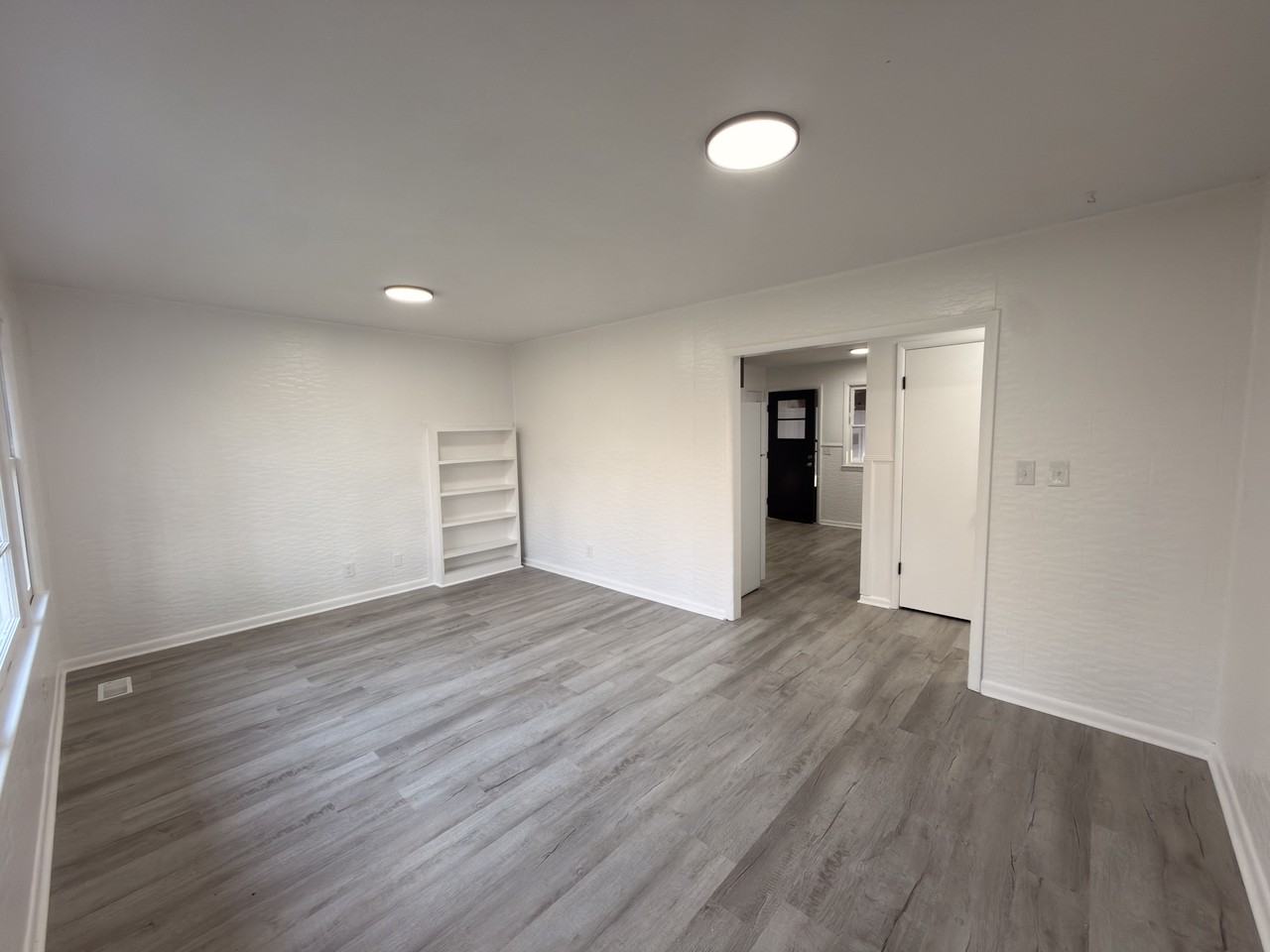 1226 Parker Blvd #J2 - Photo 5 of 7