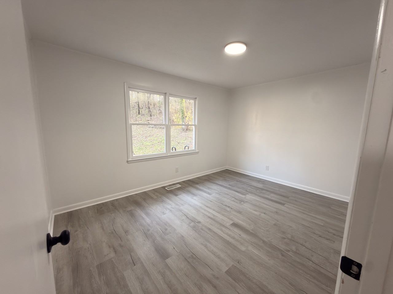 1226 Parker Blvd #J2 - Photo 7 of 7