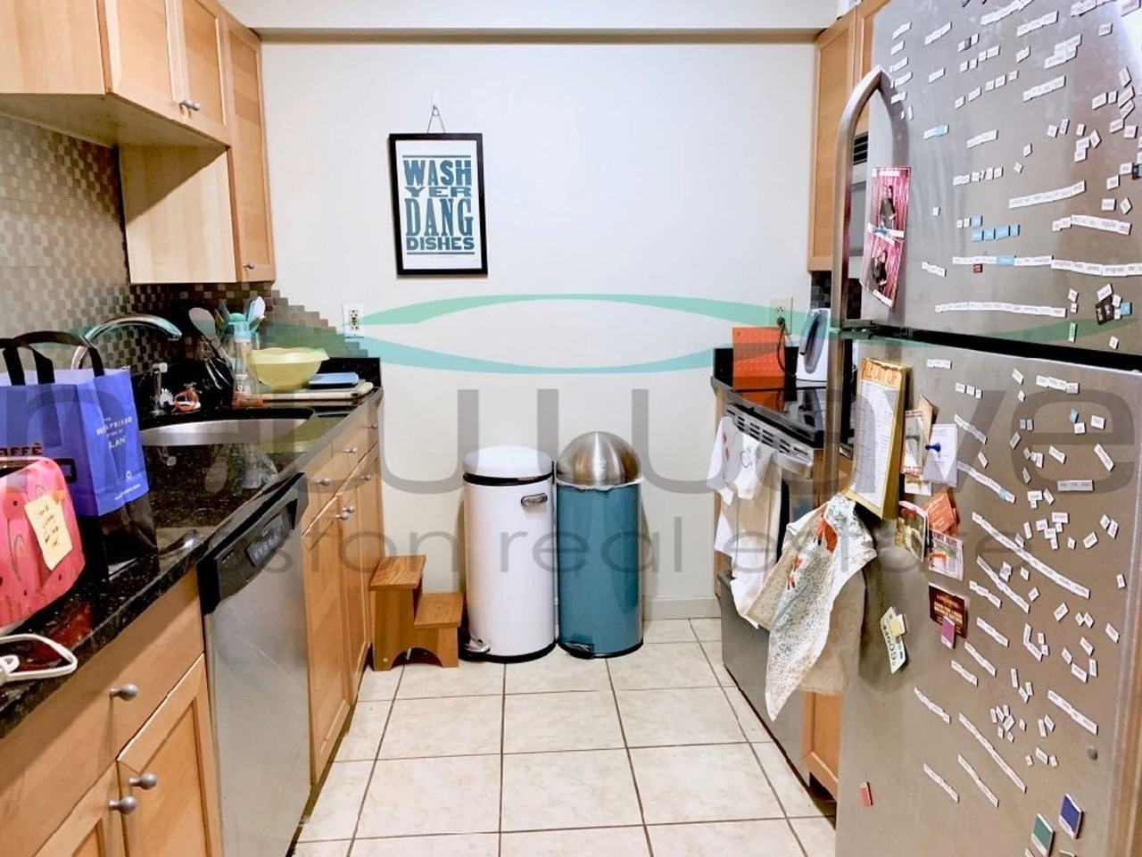 109 Peterborough St - Photo 6 of 8