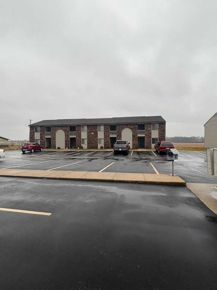 Woodlynn Apartments - Photo 2 of 16
