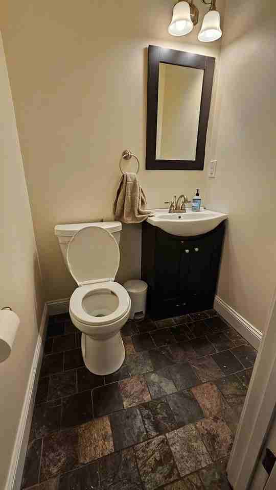 43 Greycliff Rd - Photo 5 of 14