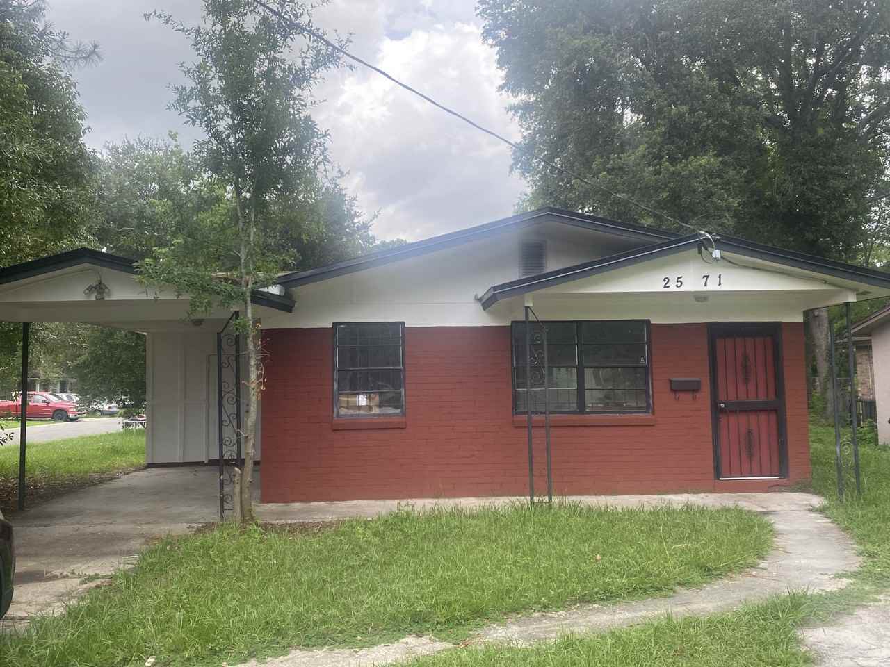 2571 W 25th St #NA - Photo 2 of 21