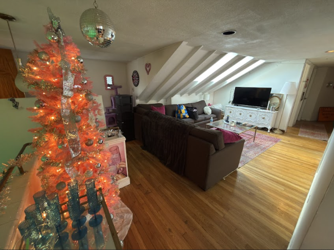 26 Greylock Rd - Photo 2 of 6