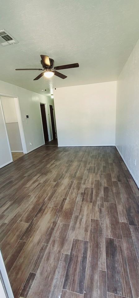 1760 Sw 13th St #NA - Photo 3 of 18