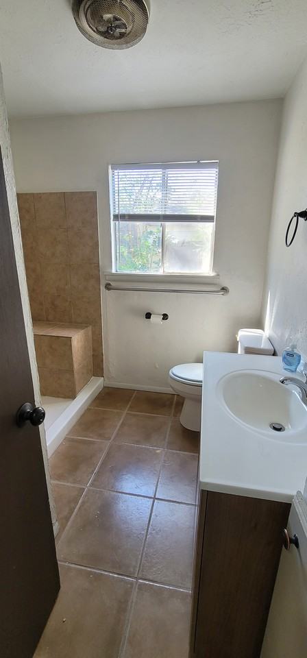 1760 Sw 13th St #NA - Photo 6 of 18