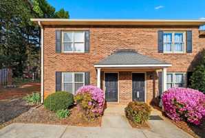 featured image of 2433 1st St Nw