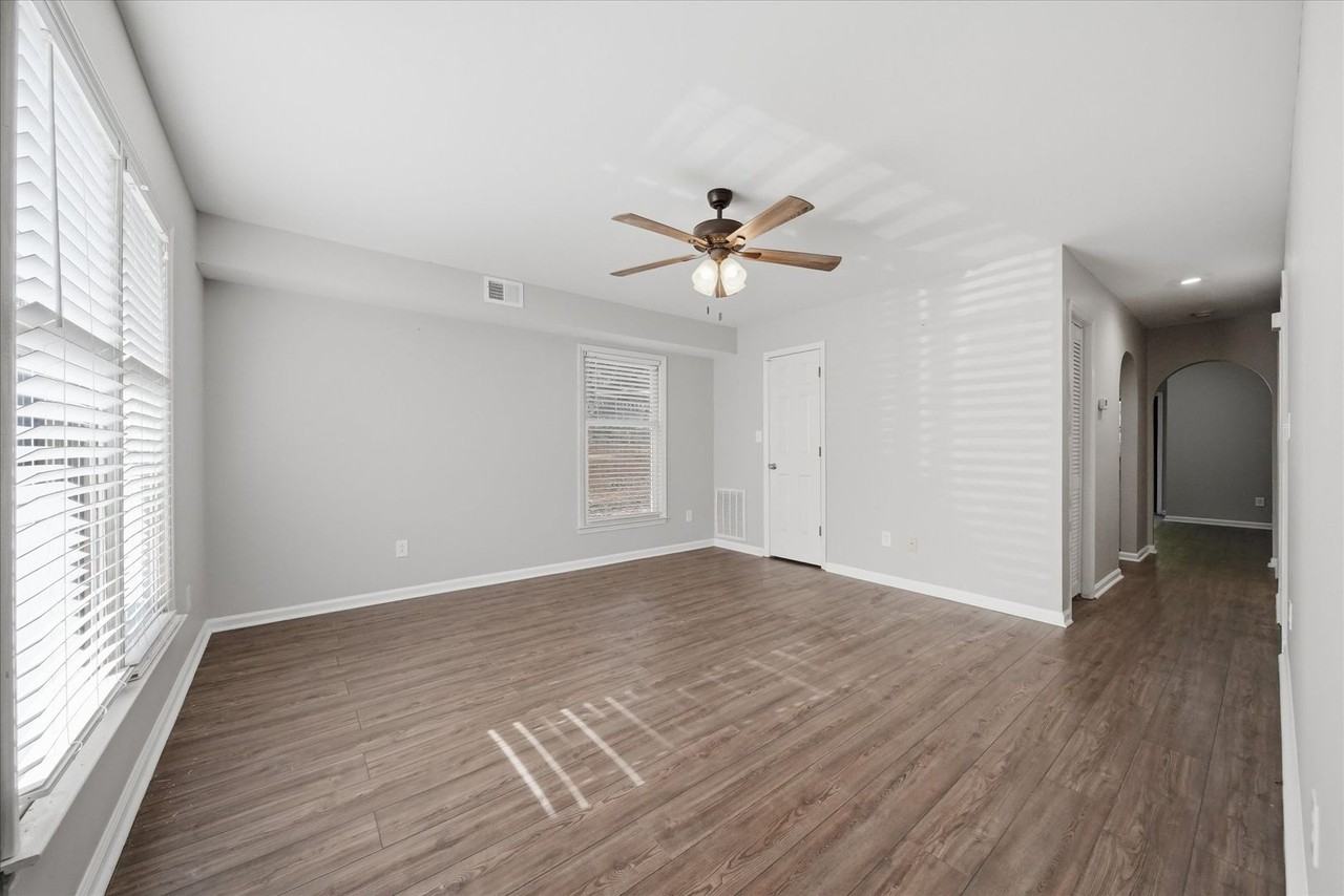 2433 1st St Nw - Photo 3 of 21