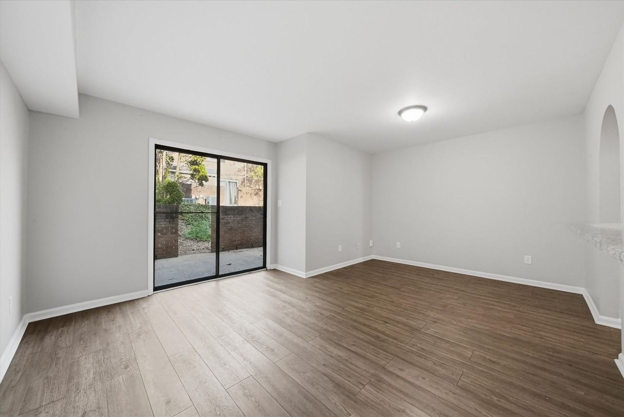 2433 1st St Nw - Photo 5 of 21