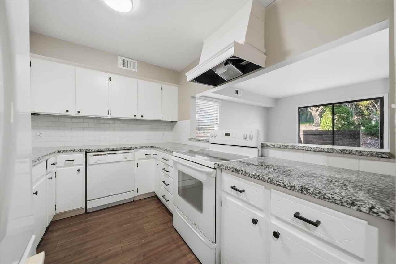 2433 1st St Nw - Photo 7 of 21