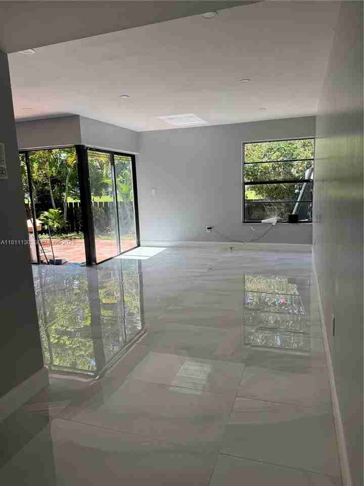 10042 Northwest 4th Lane #10042 - Photo 2 of 17