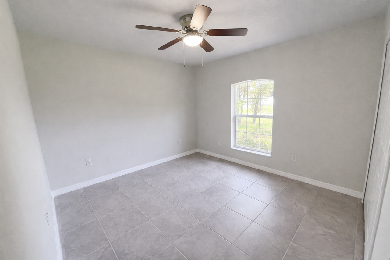 3055 Morning Glory Dr - Photo 5 of 16