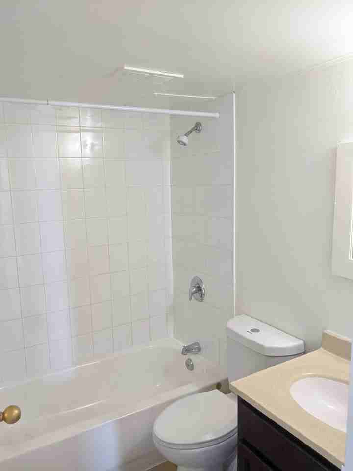 150 Sanford Avenue North #304 - Photo 2 of 9