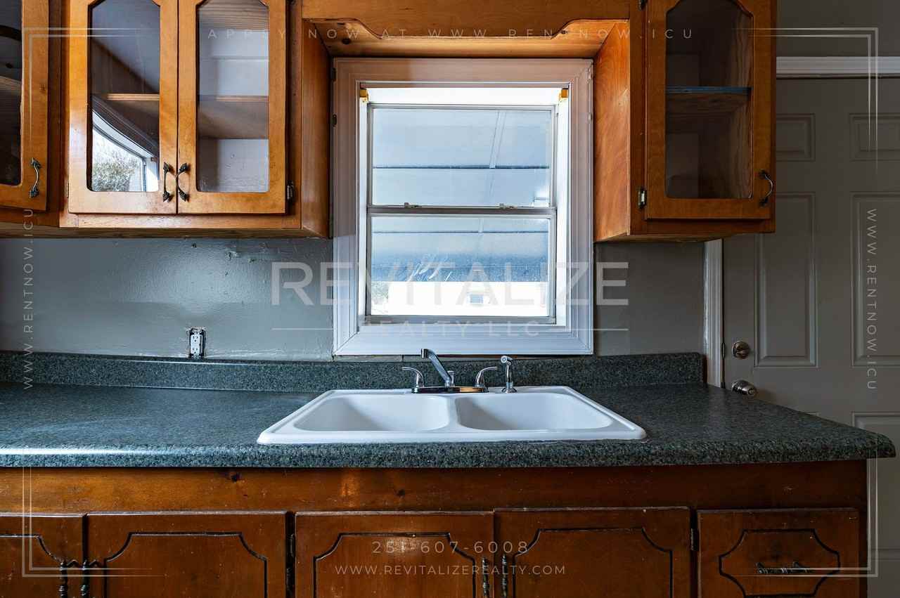 3513 Sherlawn Dr - Photo 3 of 39