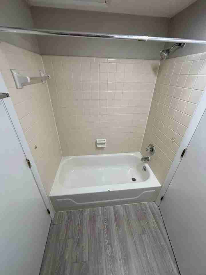 5412 Wayne St - Photo 7 of 13