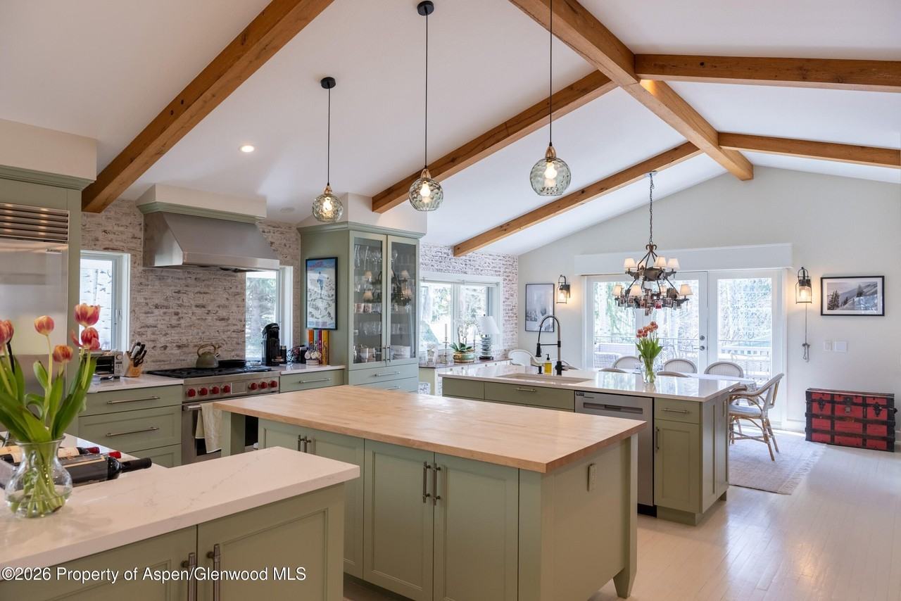 86 Maroon Dr - Photo 6 of 32