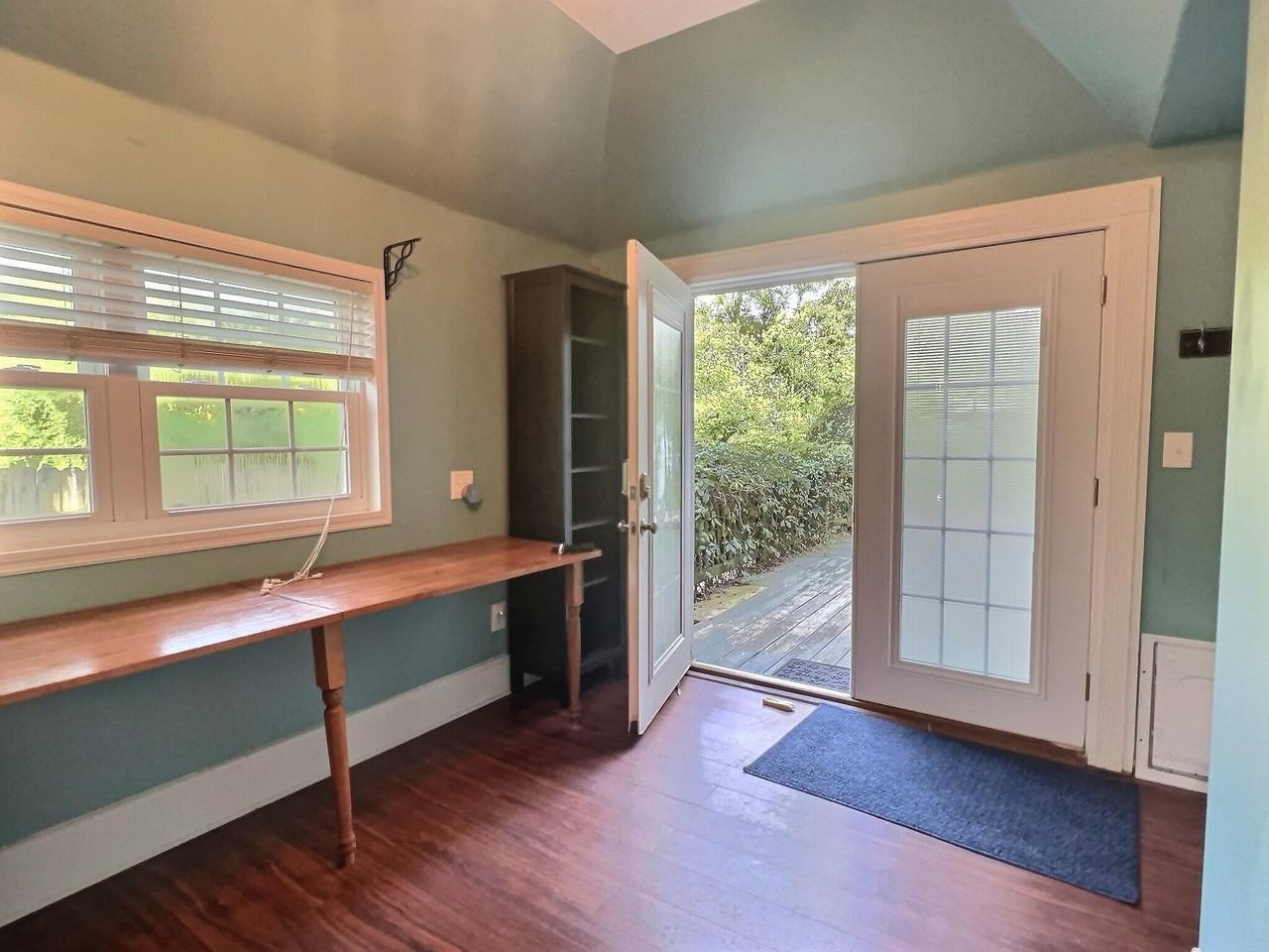 339 Charleston St Se - Photo 6 of 44