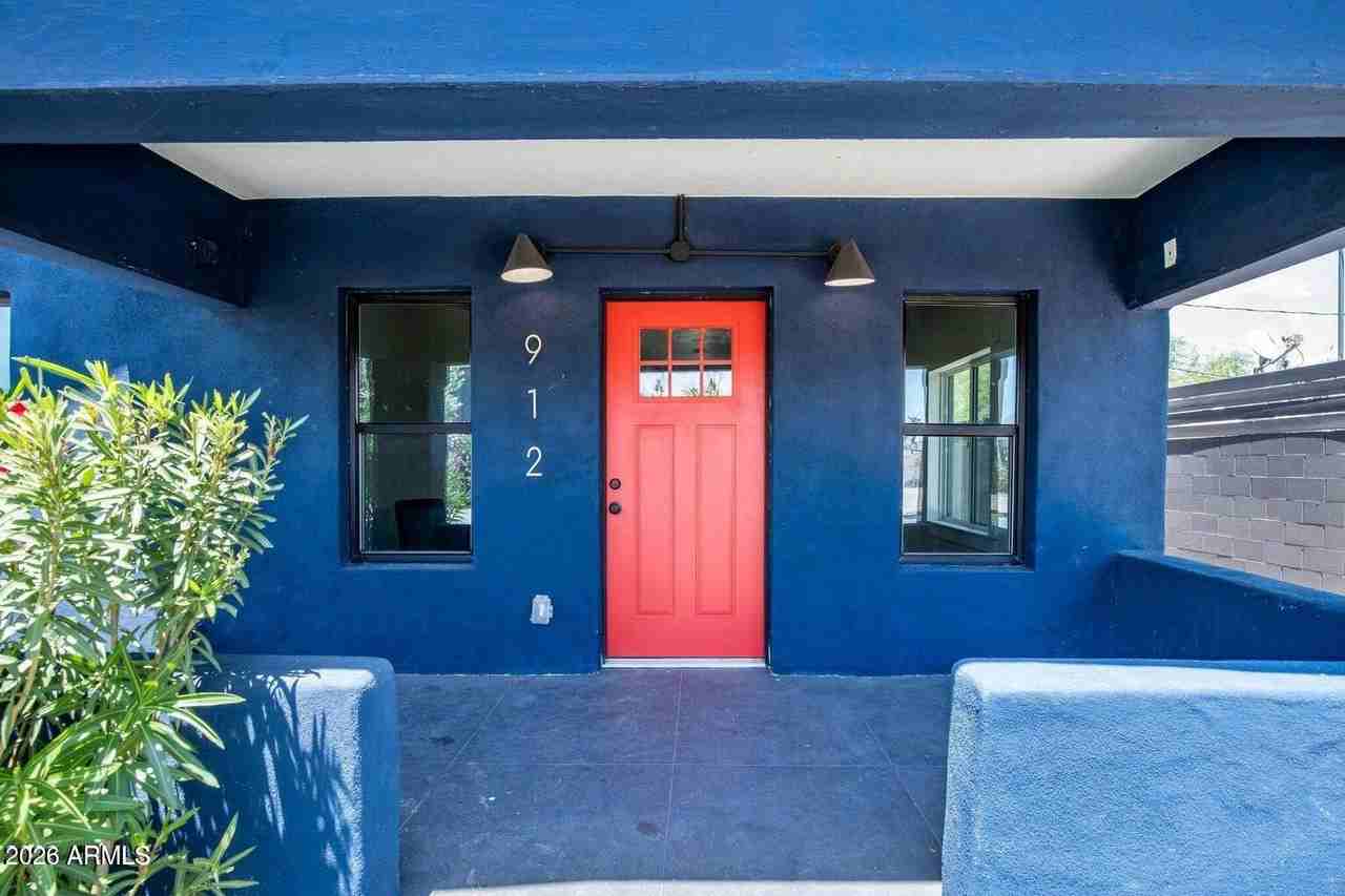 912 E Roosevelt St - Photo 2 of 18