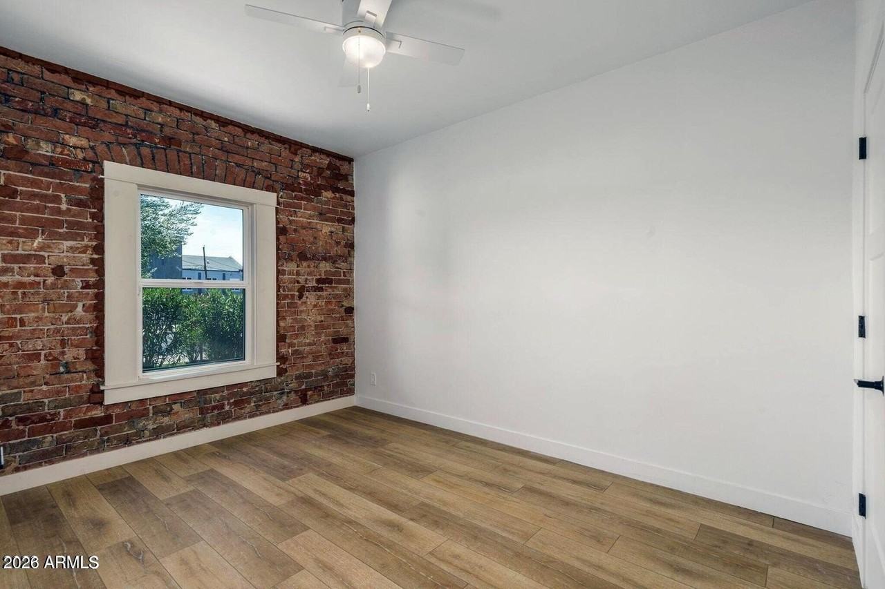 912 E Roosevelt St - Photo 6 of 18