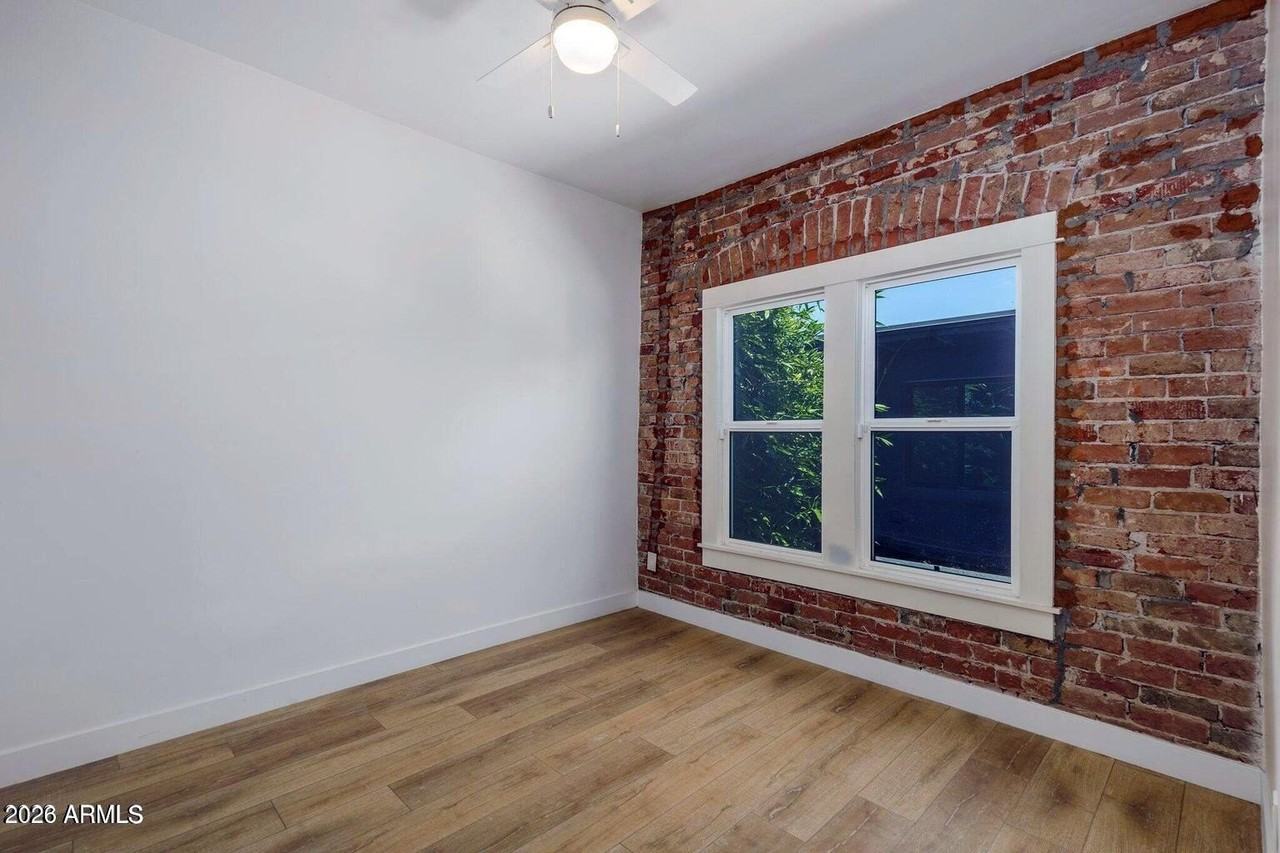 912 E Roosevelt St - Photo 7 of 18