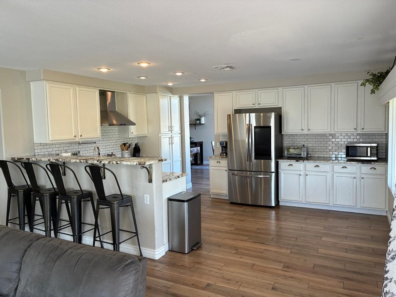 13717 N 80th Ave - Photo 7 of 50