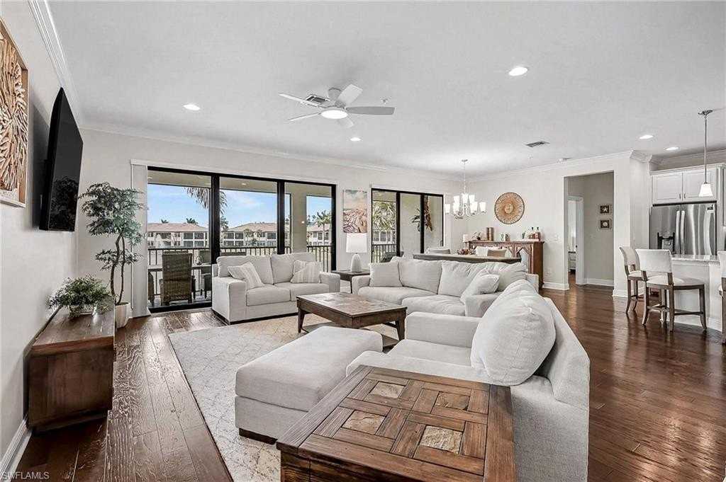 15181 Butler Lake Dr #201 - Photo 5 of 32