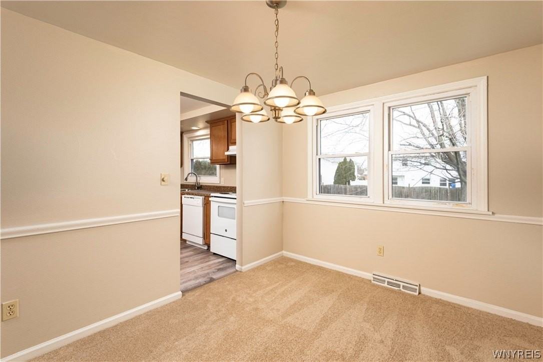 146 Jeanmoor Rd - Photo 5 of 7