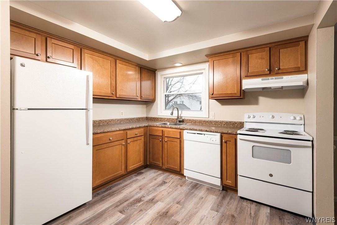 146 Jeanmoor Rd - Photo 6 of 7