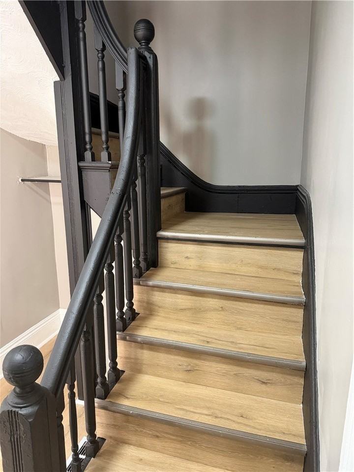 43 York St - Photo 3 of 12