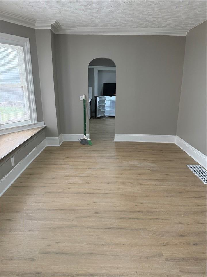 43 York St - Photo 4 of 12