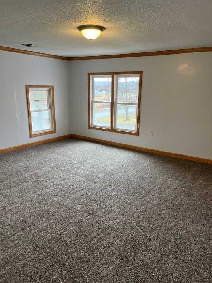 35 Level Acres Dr Unit B - Photo 2 of 9