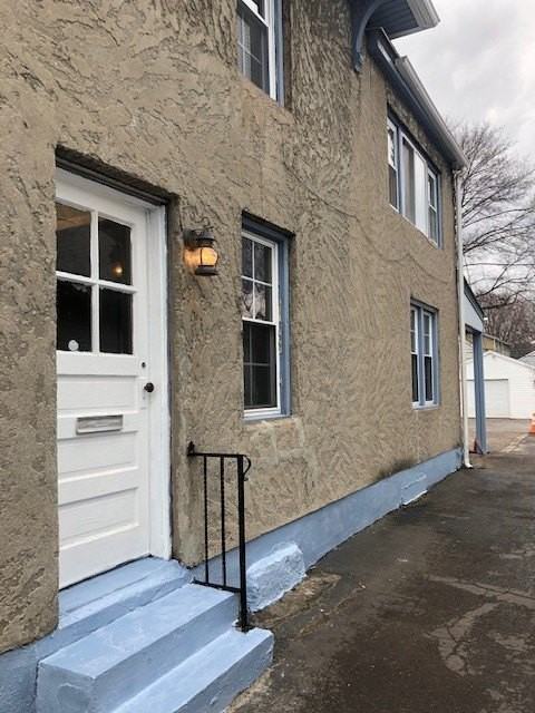 106 Gregory St - Photo 2 of 17