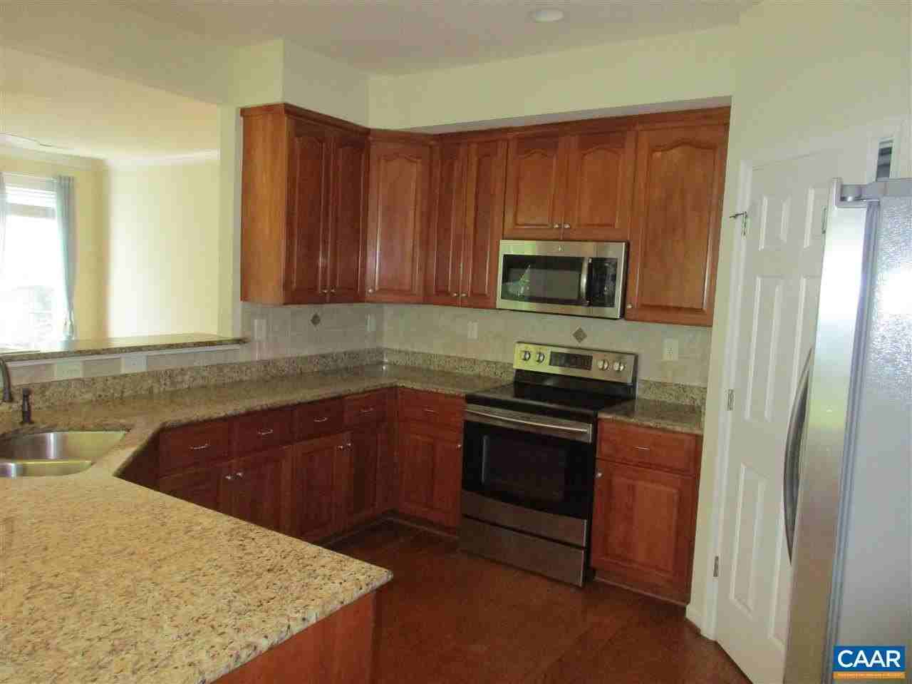 3419 Turnberry Cir - Photo 7 of 17