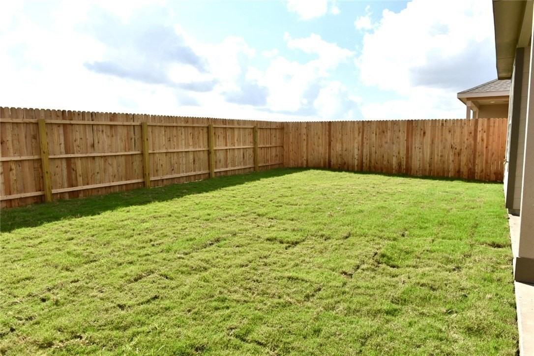 2826 Westeros St - Photo 3 of 19