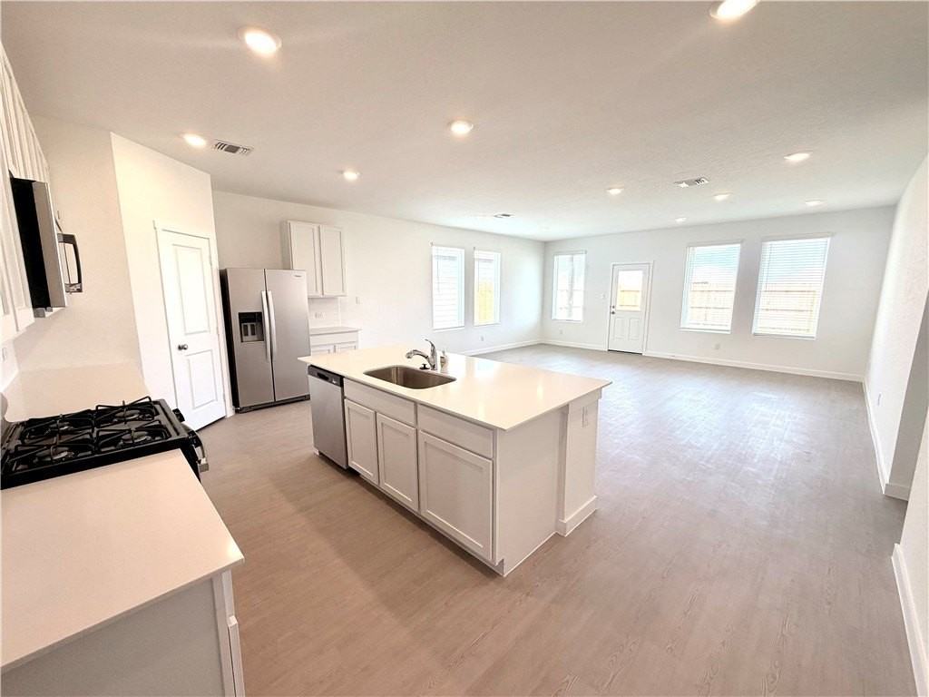 2826 Westeros St - Photo 7 of 19