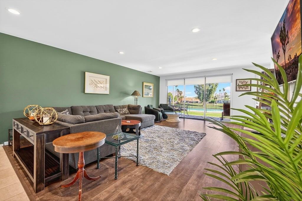 42430 Adams St - Photo 6 of 26