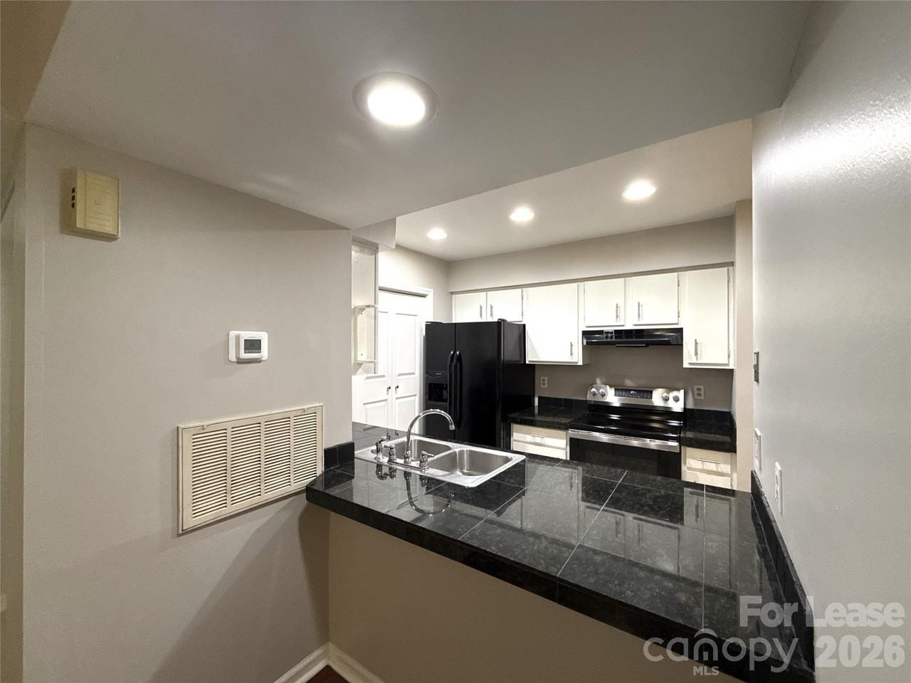 11002 Harrowfield Rd - Photo 6 of 16