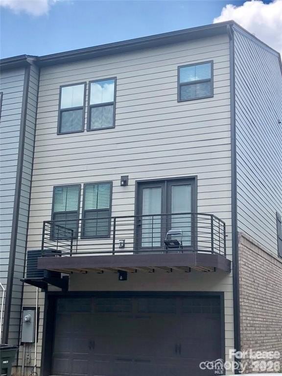 1519 S Church St - Photo 2 of 12