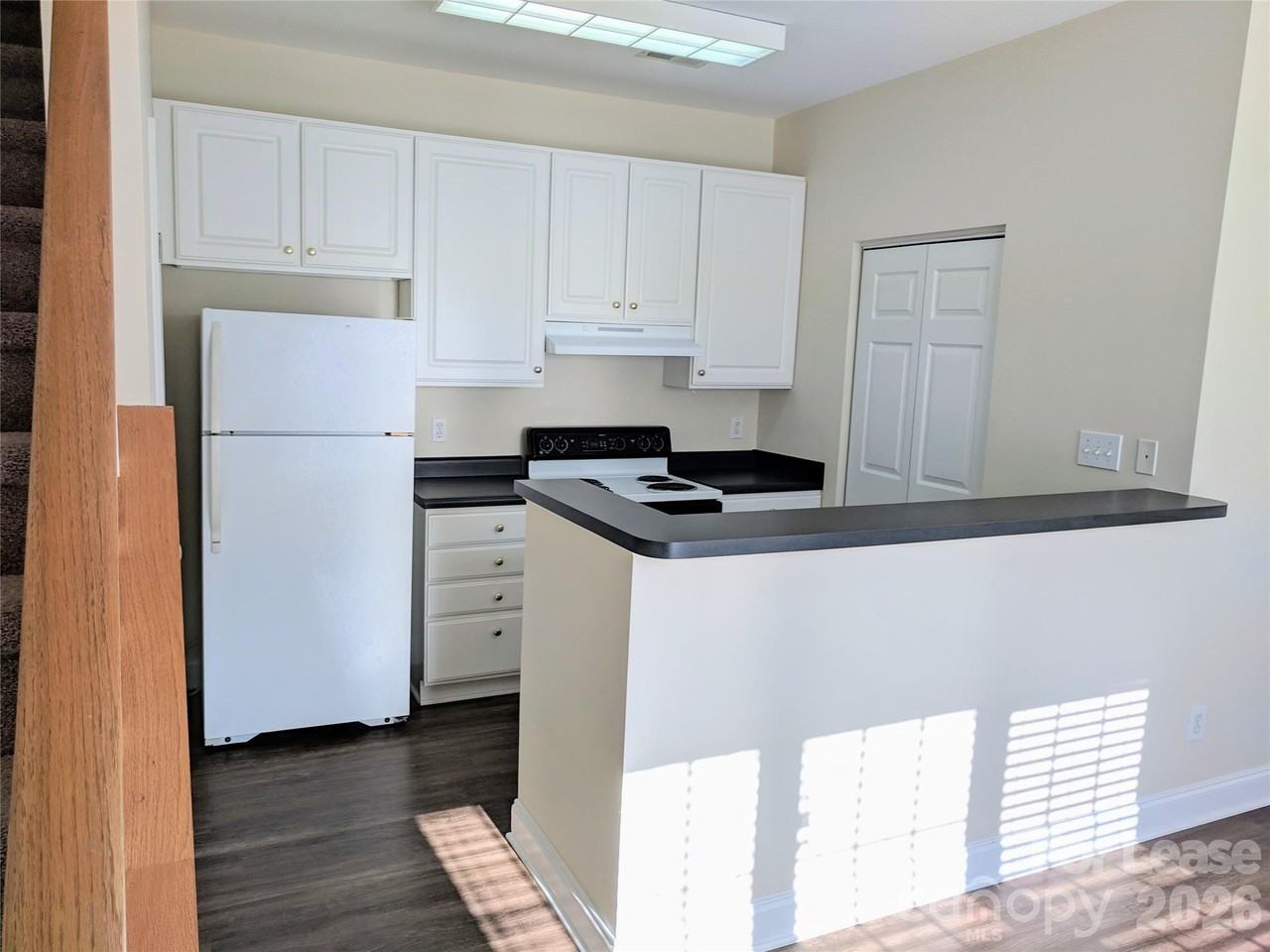 917 Shearer St #20 - Photo 5 of 20
