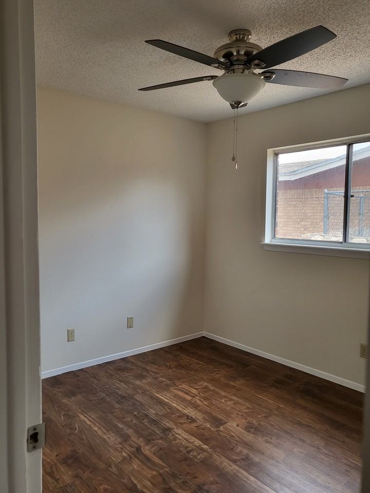 3453 Hollyglen St #1 - Photo 3 of 15