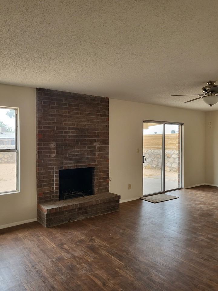 3453 Hollyglen St #1 - Photo 7 of 15