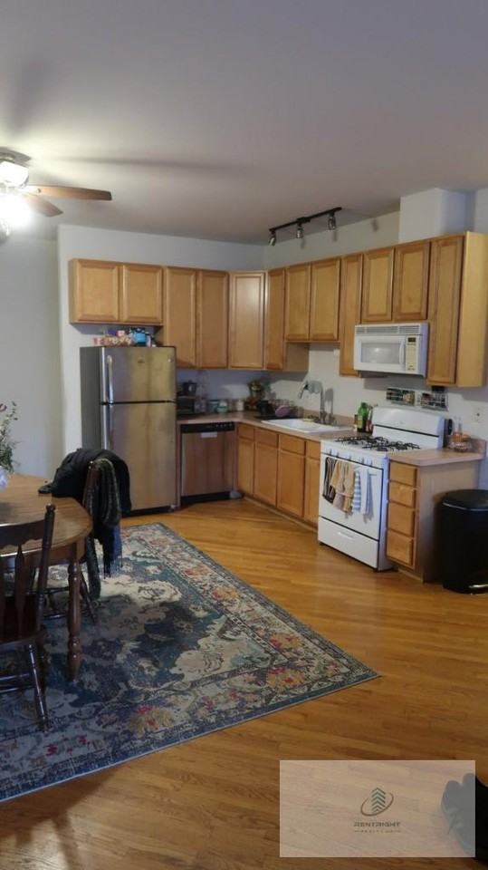 1446 W Chicago Ave #1448-3 - Photo 3 of 27