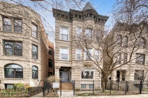 featured image of 1345 N Maplewood Ave #1