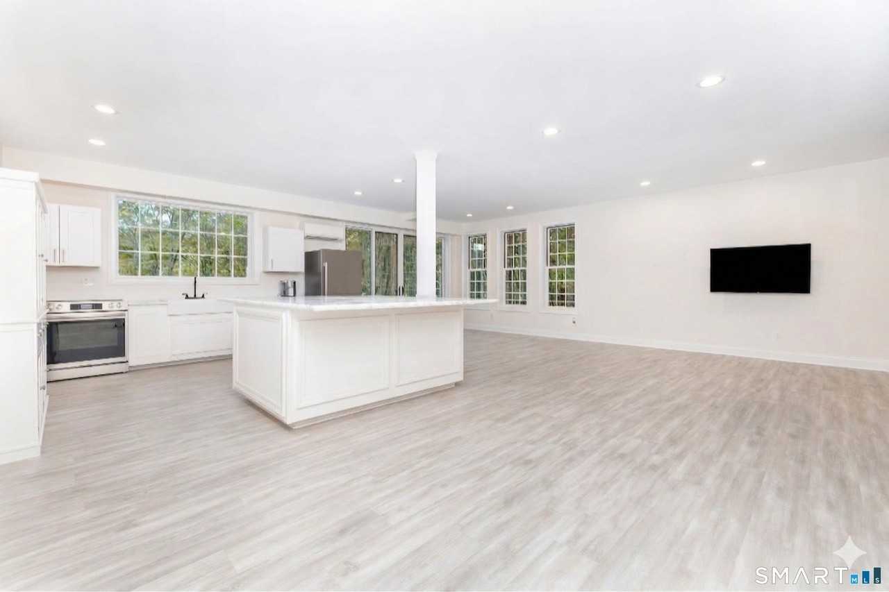 235 White Deer Rocks Road unit: Guest House - Photo 3 of 19