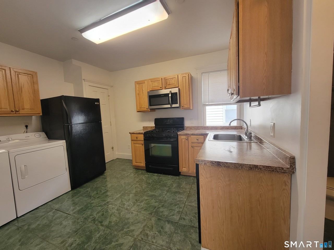 67 Woodside St Unit 1 - Photo 3 of 13