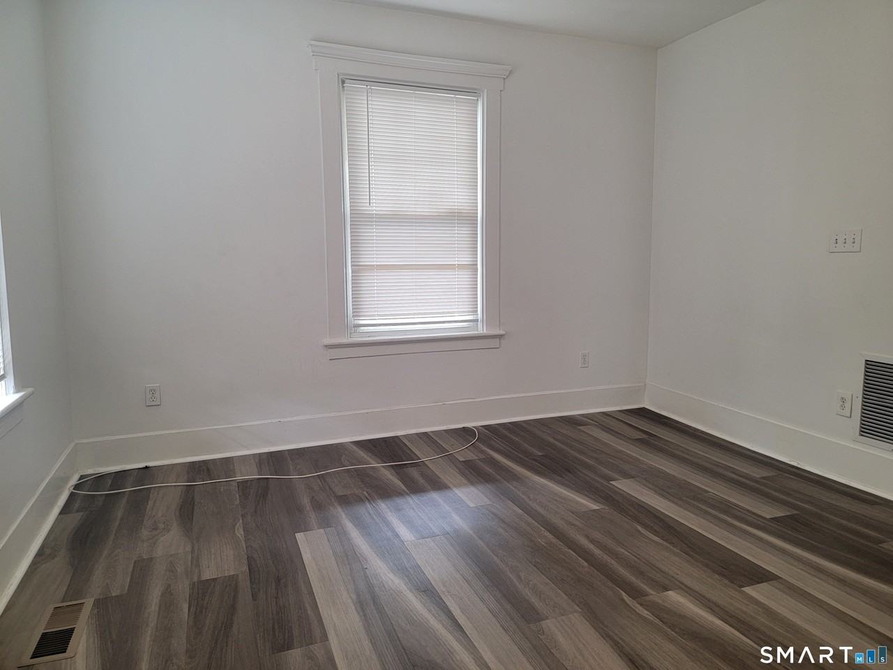 67 Woodside St Unit 1 - Photo 7 of 13