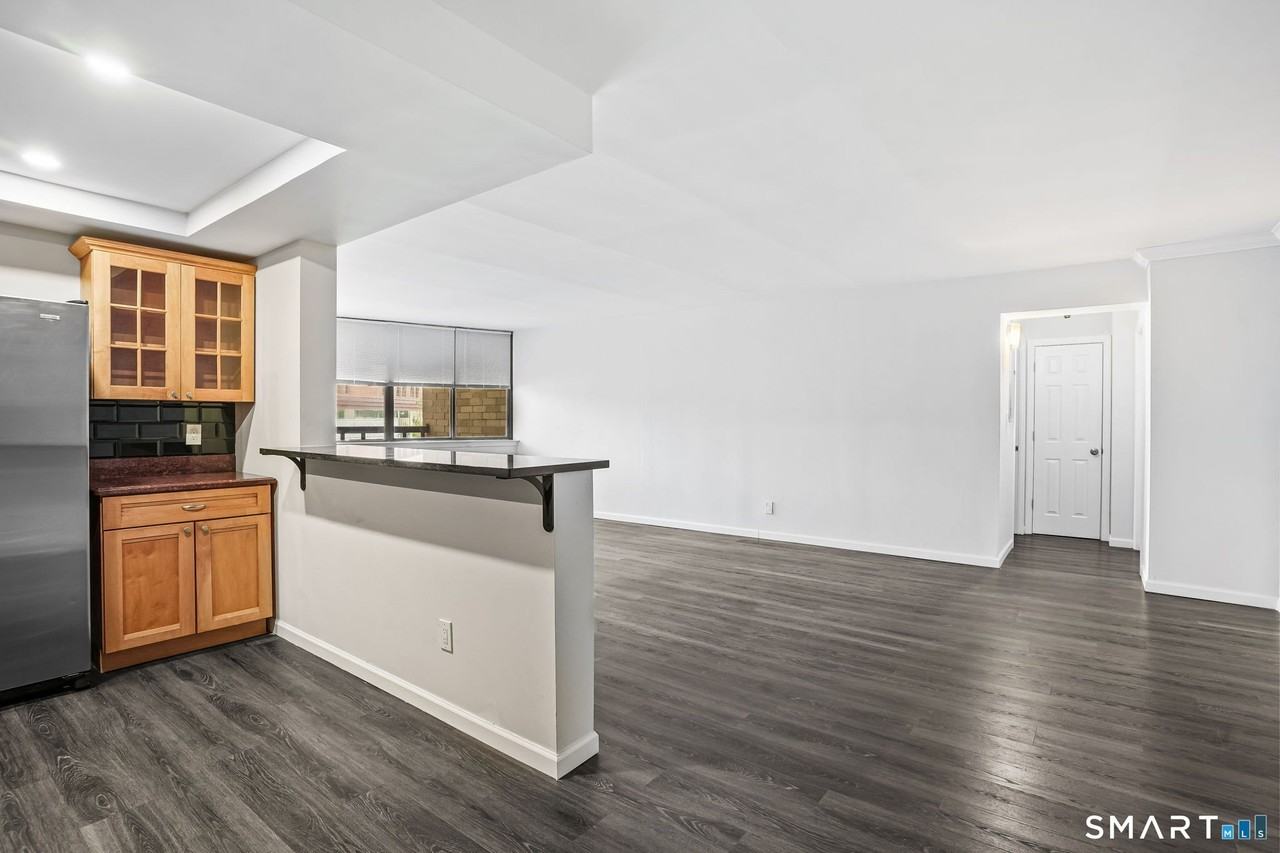 143 143 Hoyt Street #1K - Photo 4 of 40