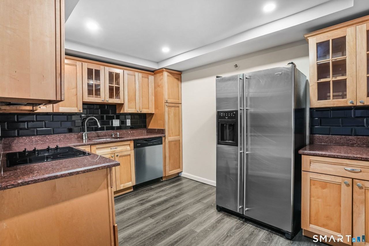 143 143 Hoyt Street #1K - Photo 6 of 40