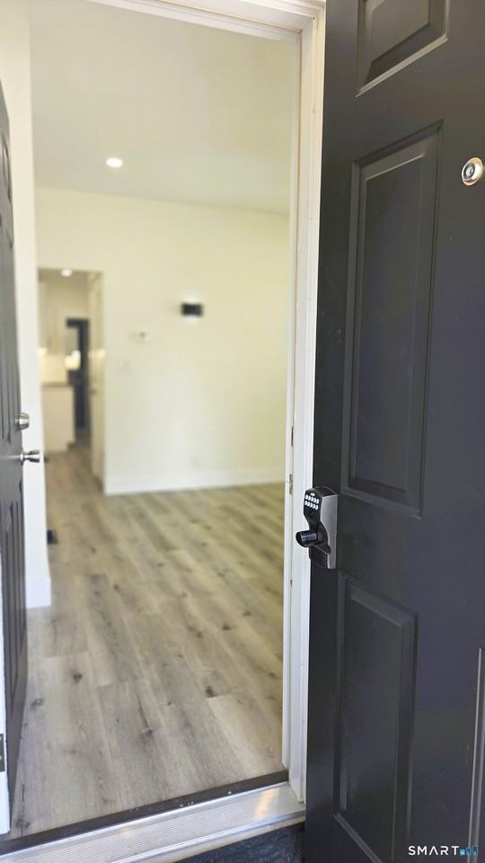 14 Meadow St - Photo 3 of 25